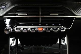 Peugeot 208 – thumbnail 19