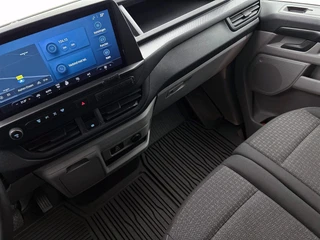 Ford Transit Custom – thumbnail 21