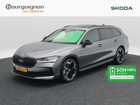 Skoda Superb Combi 1.5 TSi 204 Pk PHEV Sportline Business | Trekhaak | Carplay | Canton Audio | Head-up Display | Panoramadak | Virtual Cockpit | Adaptive Cruise | 19 Inch
