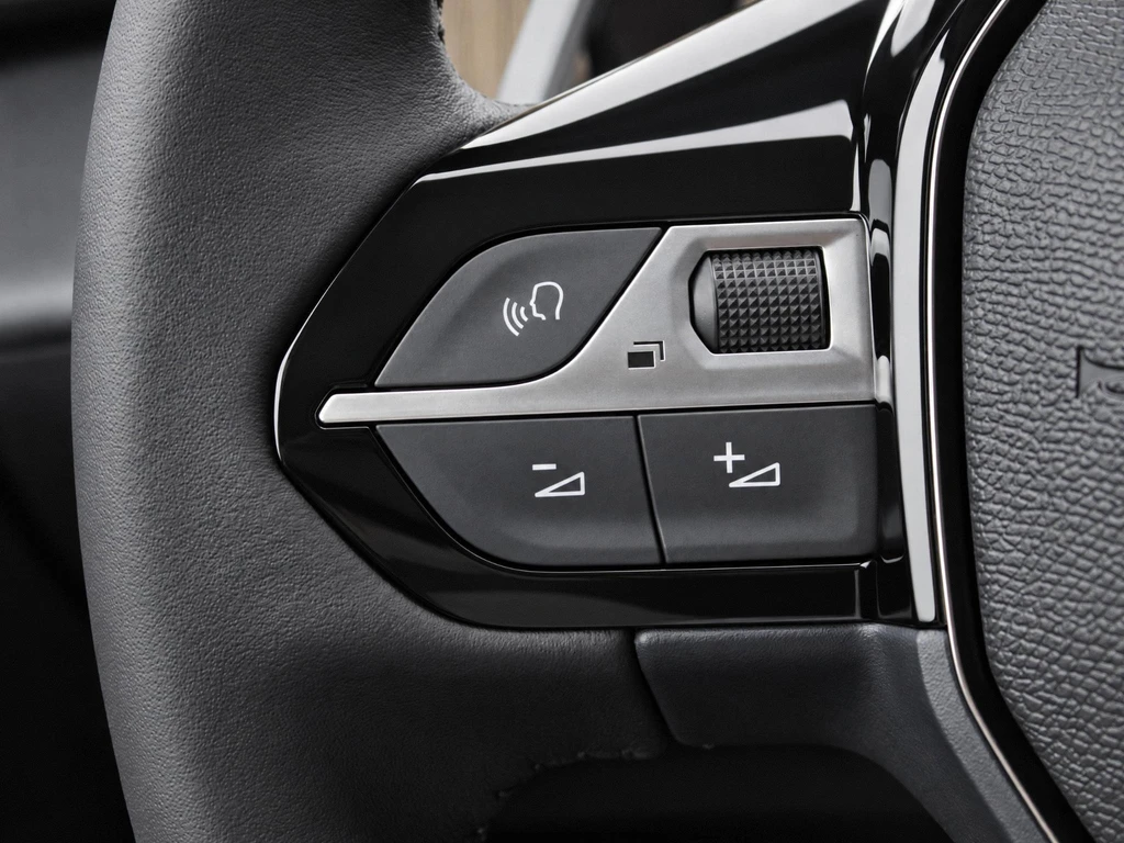 Peugeot 208 – foto 24