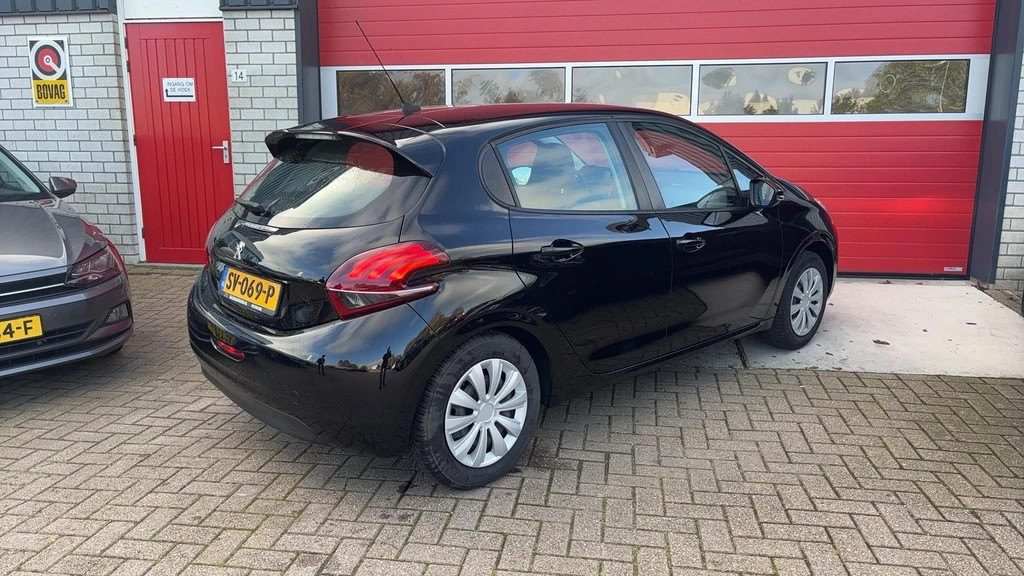 Peugeot 208 – foto 2