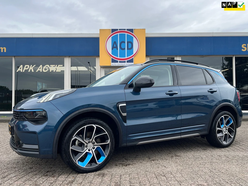 Lynk & Co 01 – foto 1