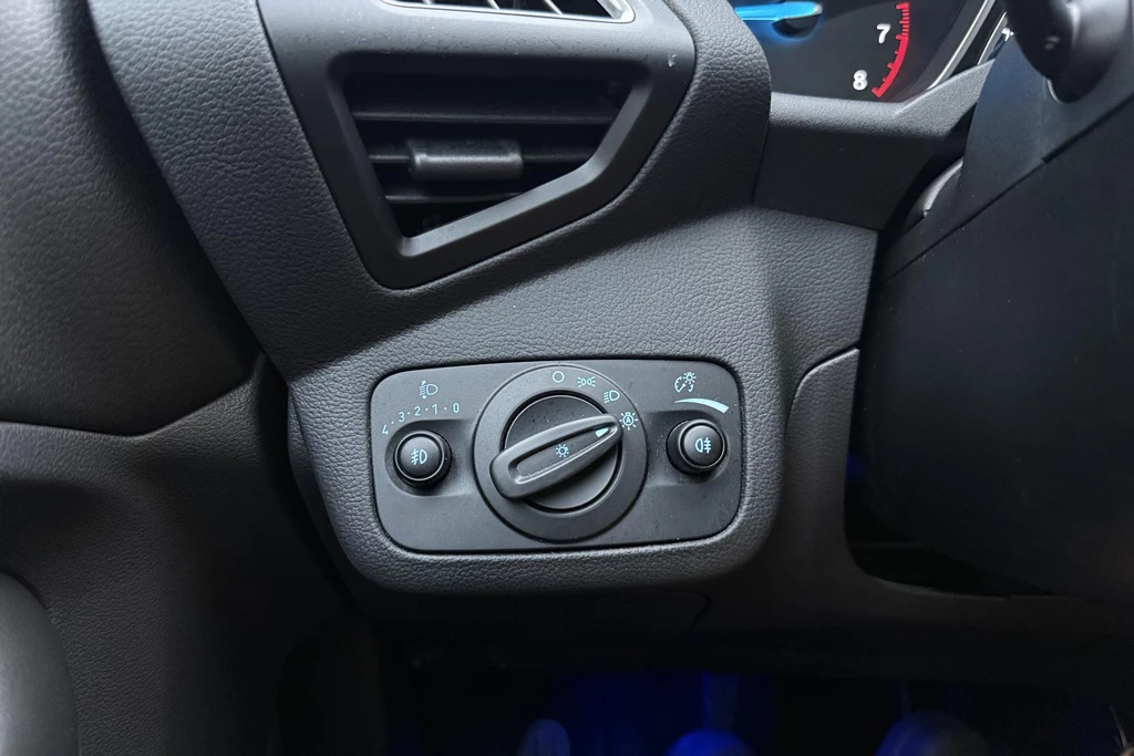 Ford Kuga – foto 22