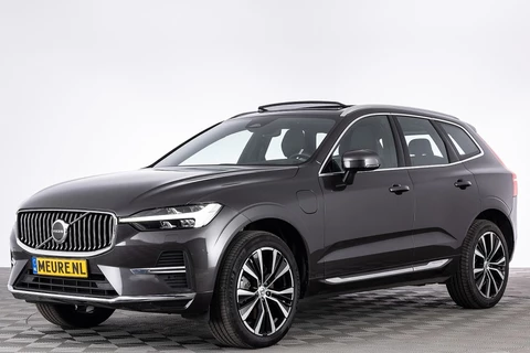 Volvo XC60 T6 Plug-in hybrid AWD Ultimate Bright | Contourstoelen | Harman Kardon | el. Trekhaak .