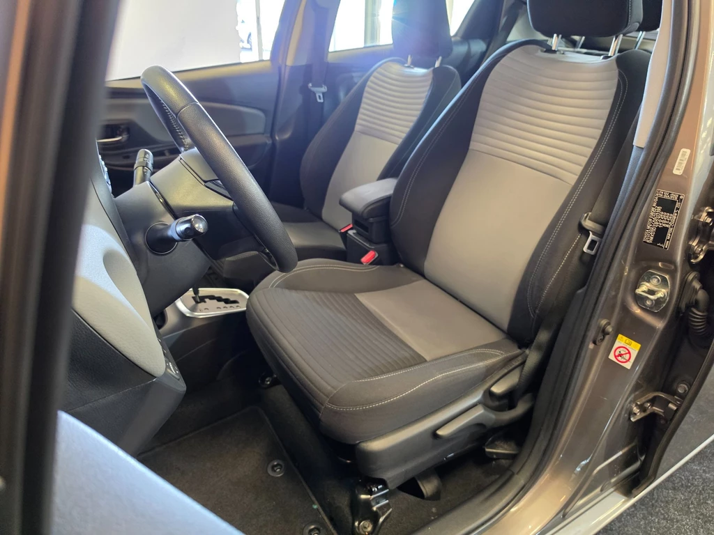 Toyota Yaris – foto 12