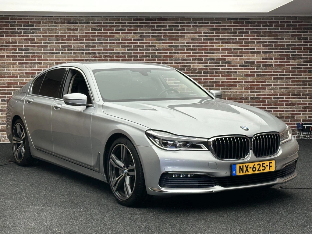 BMW 7 Serie – foto 11