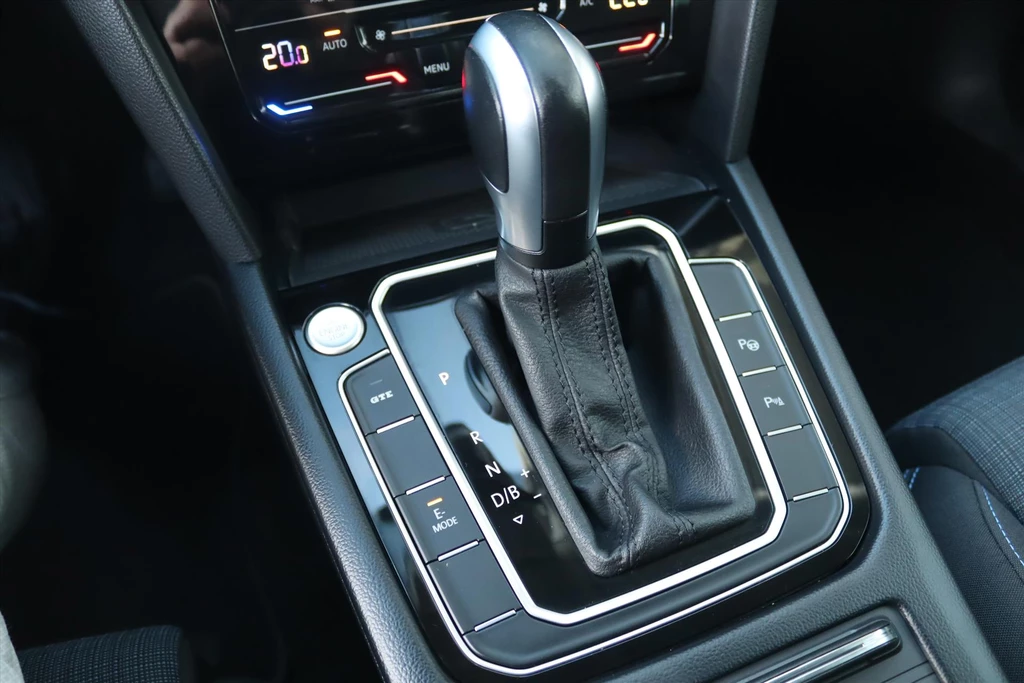 Volkswagen Passat – foto 31