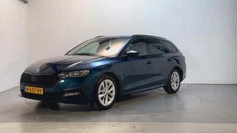 Skoda Octavia Combi 1.0 e-TSI DSG Business Edition Plus Sfeerverlichting Navigatie Camera