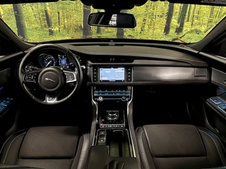 Jaguar XF – thumbnail 13