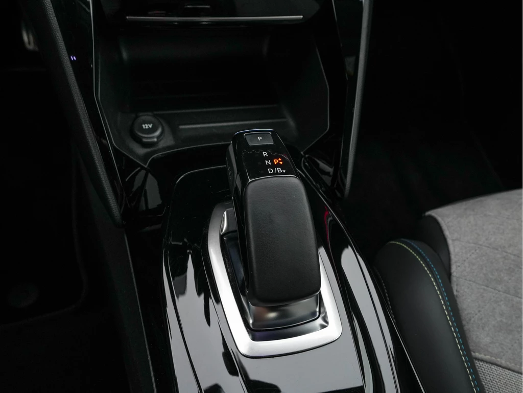 Peugeot e-208 – foto 13