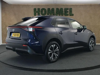 Toyota bZ4X – thumbnail 6