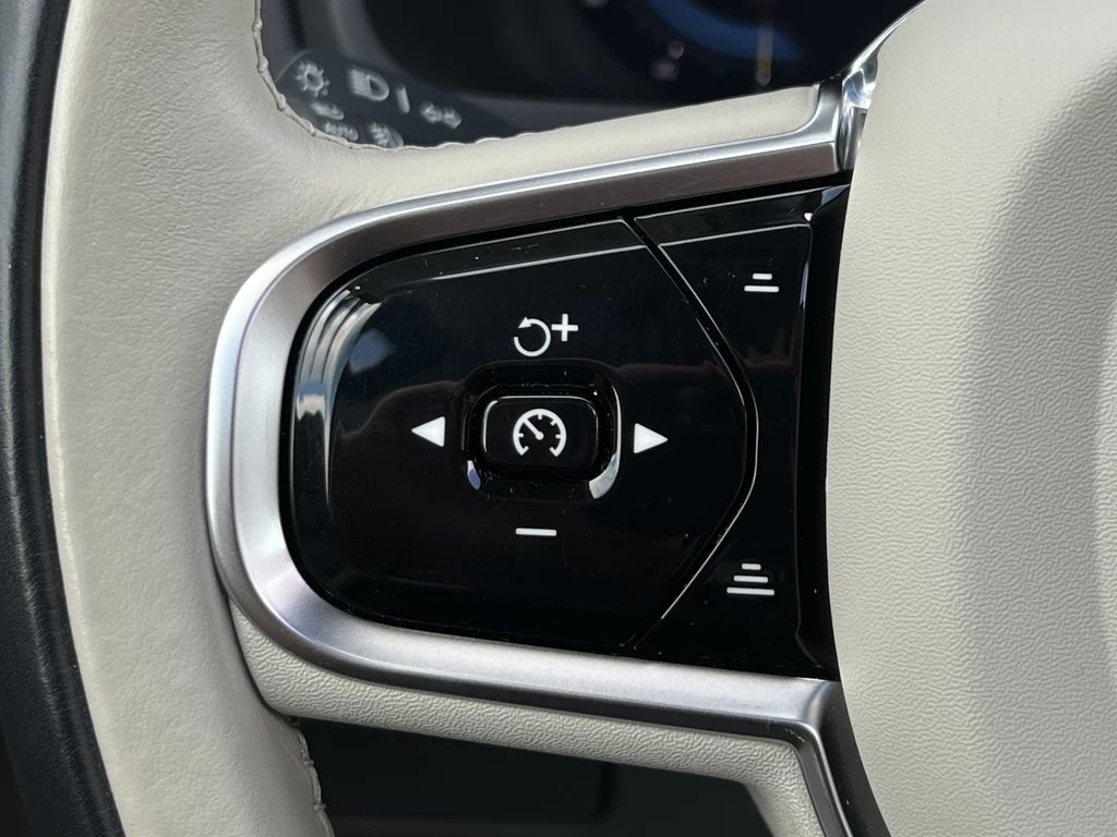 Volvo XC90 – foto 16