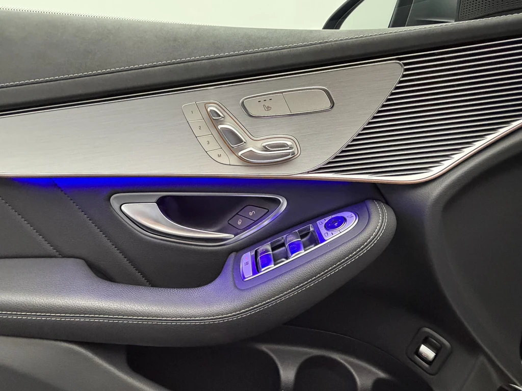 Mercedes-Benz EQC – foto 12
