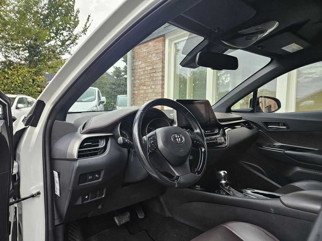 Toyota C-HR – foto 11