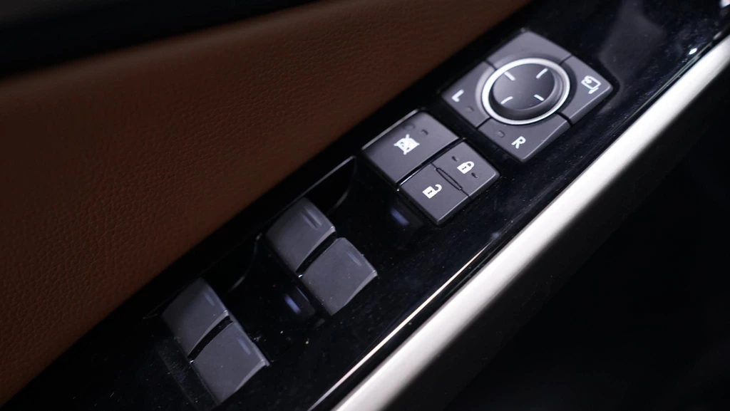 Lexus IS – foto 27