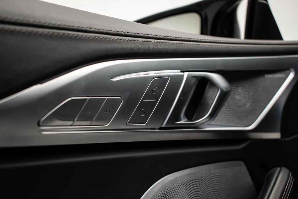 BMW 8 Serie – foto 40