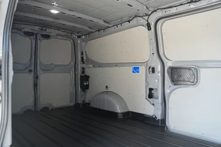 Ford E-Transit Custom – thumbnail 12