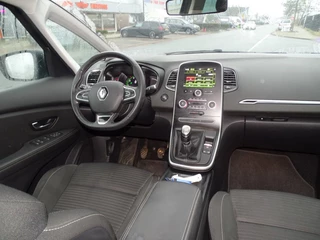 Renault Grand Scénic – thumbnail 6