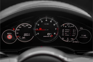 Porsche Cayenne – thumbnail 24