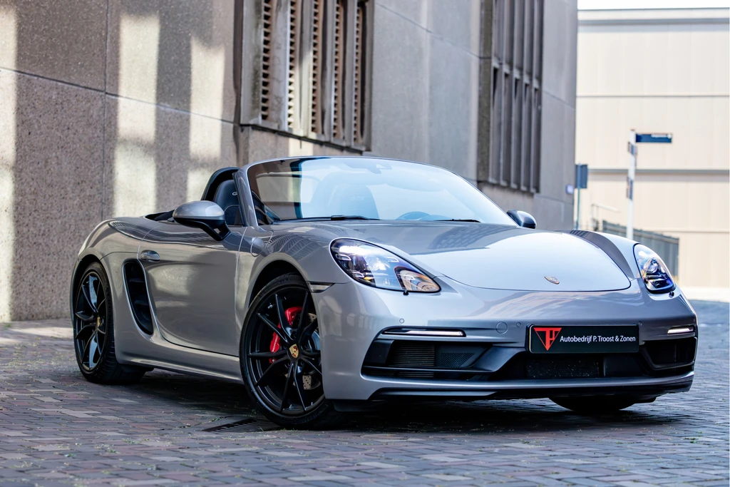 Porsche 718 – foto 15