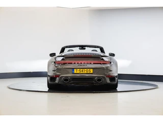 Porsche 911 – thumbnail 6