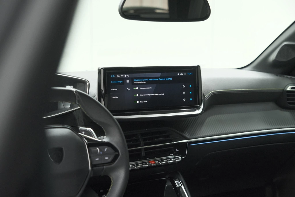 Peugeot 208 – foto 40