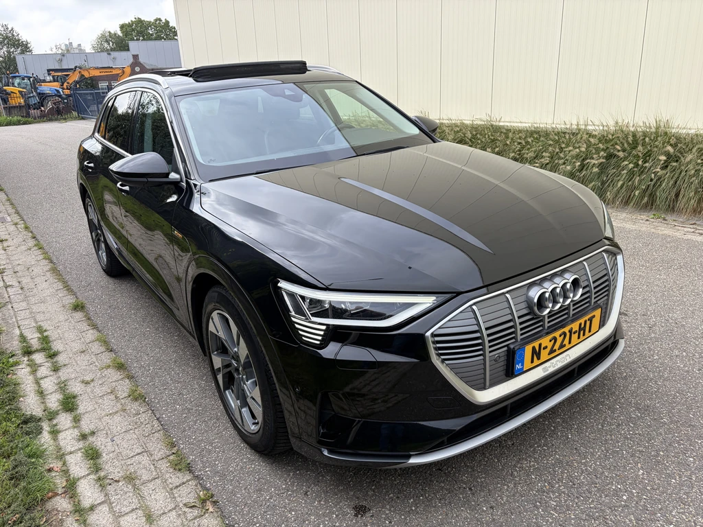 Audi e-tron – foto 8