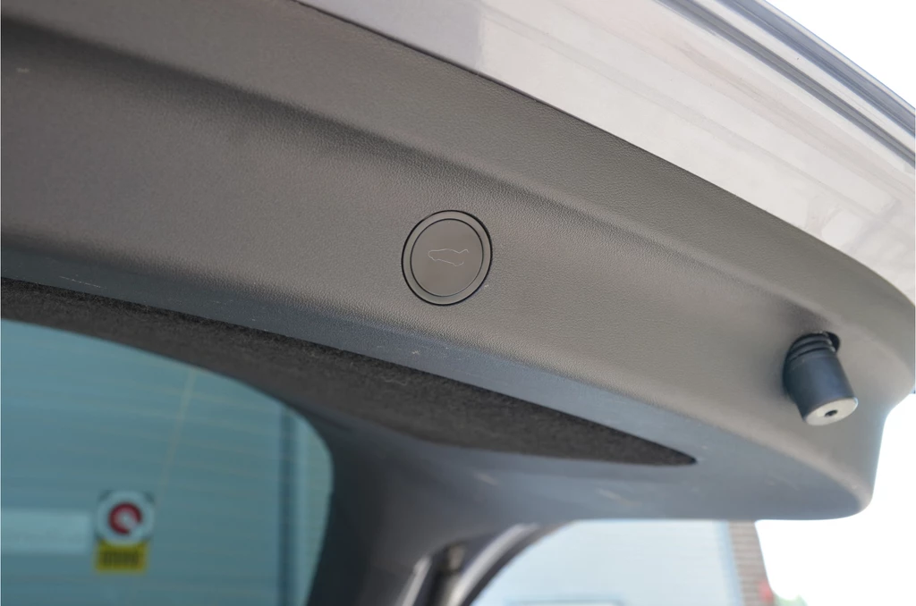 Tesla Model Y – foto 33