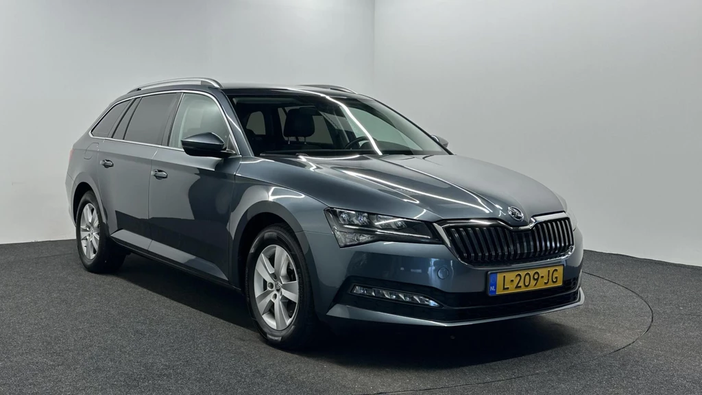 Škoda Superb – foto 7