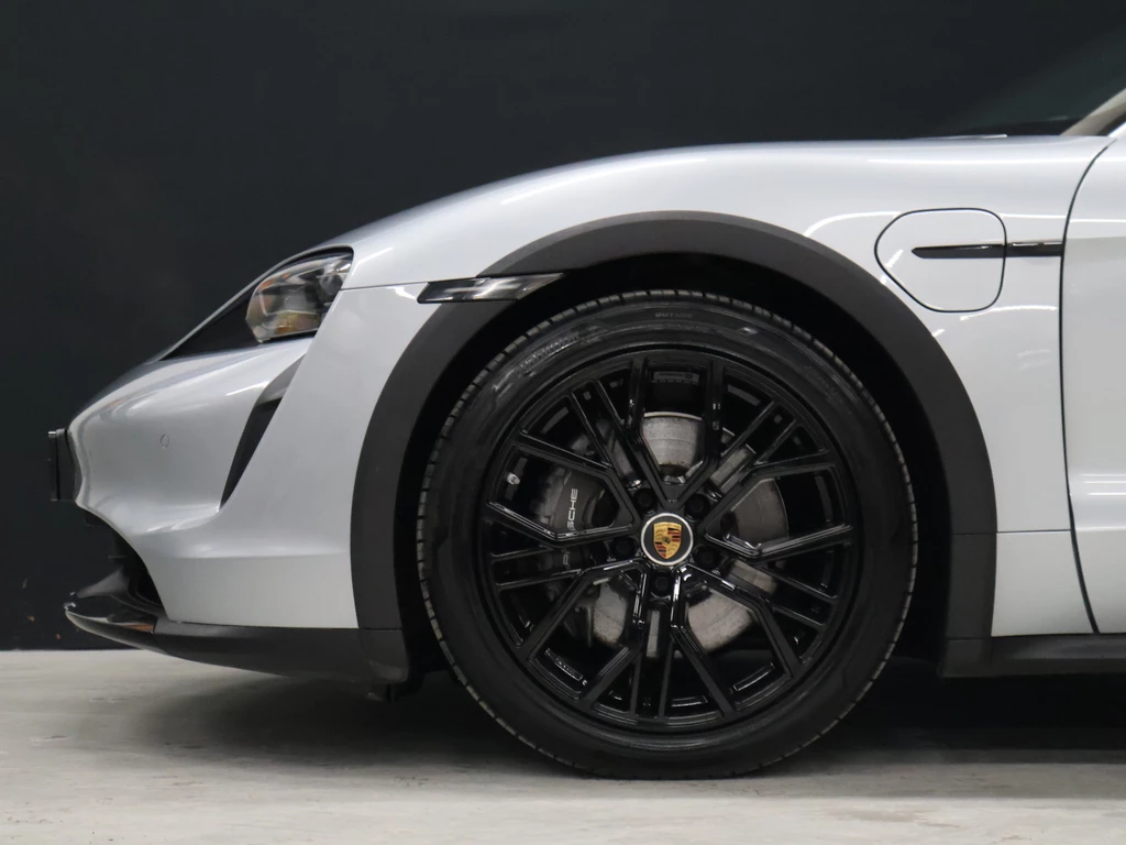 Porsche Taycan – foto 7