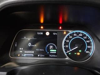 Nissan Leaf – thumbnail 25