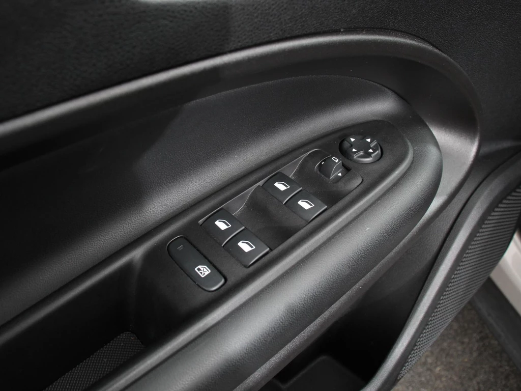 Jeep Avenger – foto 15