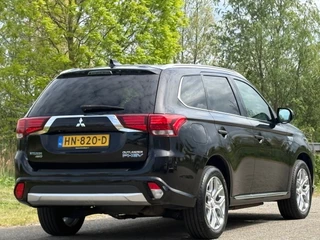 Mitsubishi Outlander – thumbnail 3