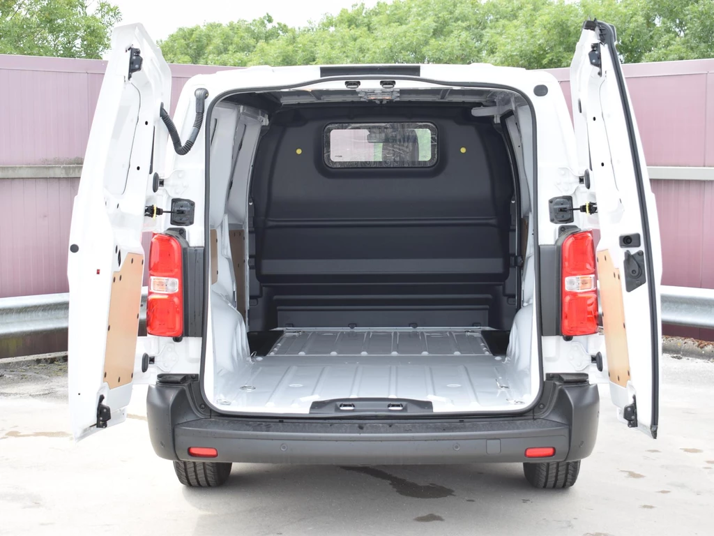 Peugeot e-Expert – foto 8