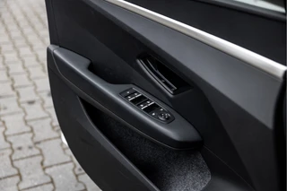 Renault Megane E-Tech – thumbnail 31