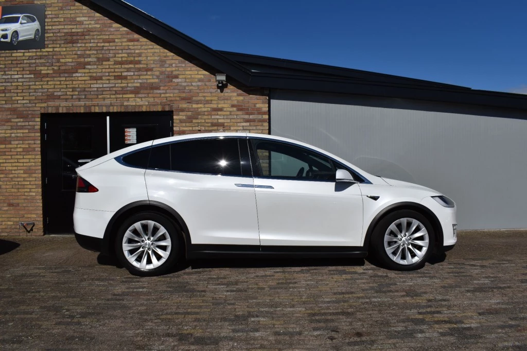 Tesla Model X – foto 5