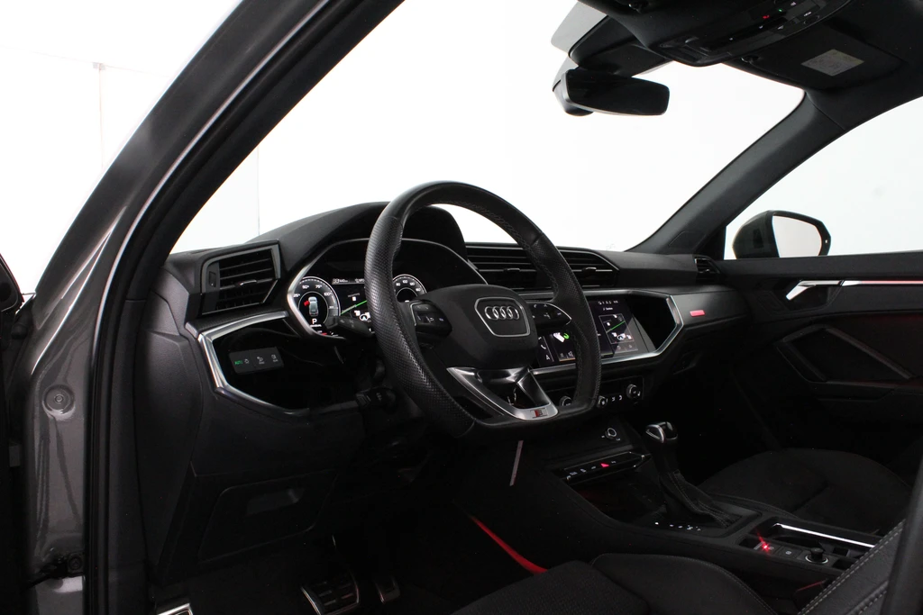 Audi Q3 – foto 12