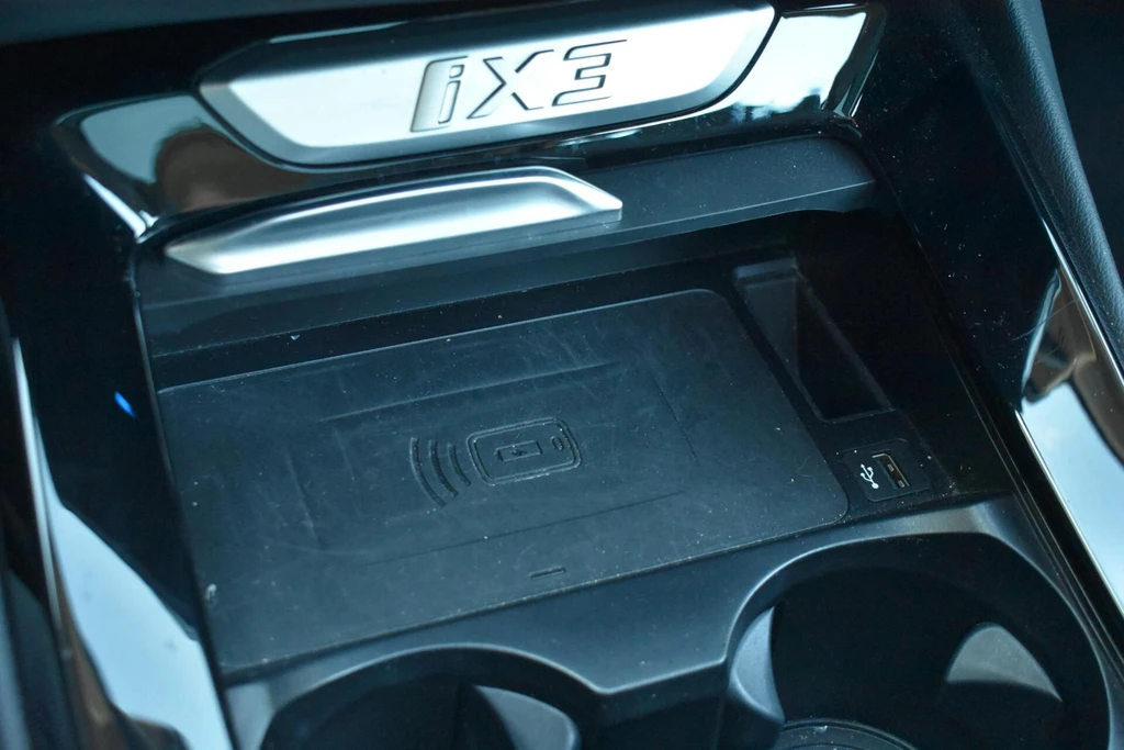 BMW iX3 – foto 25