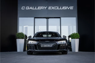 Audi R8 – thumbnail 9