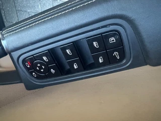 Porsche Cayenne – thumbnail 17