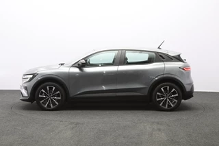 Renault Megane E-Tech – thumbnail 2