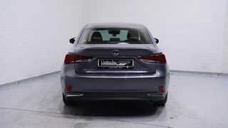 Lexus IS – thumbnail 4