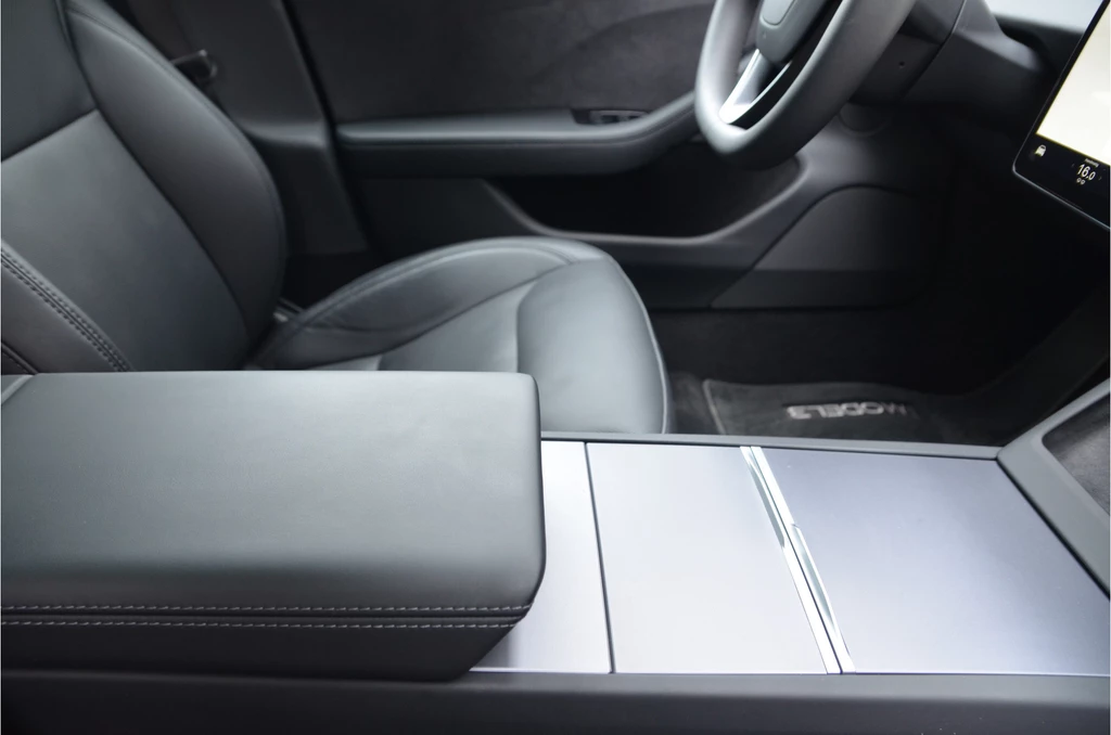 Tesla Model 3 – foto 9