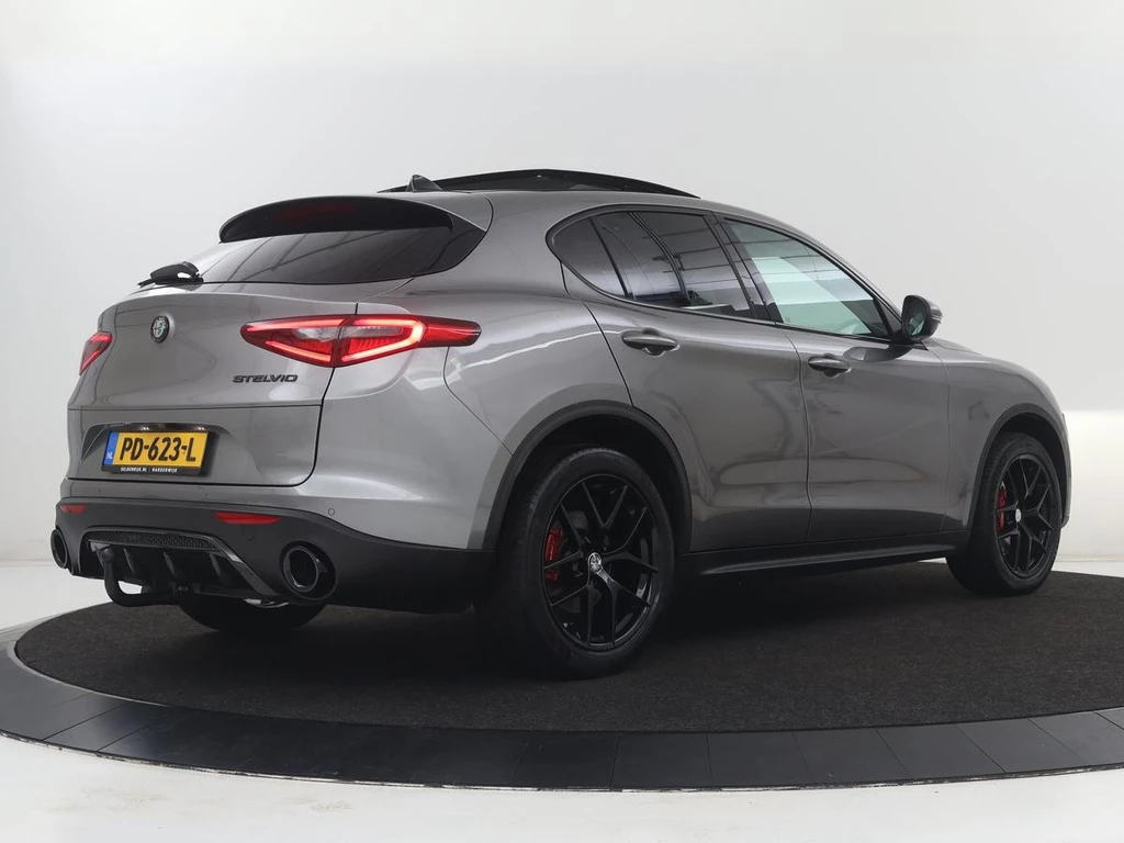 Alfa Romeo Stelvio – foto 3