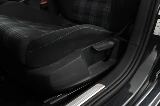 Volkswagen Golf – thumbnail 26