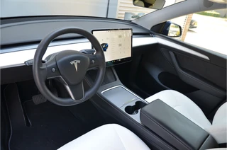 Tesla Model Y – thumbnail 11