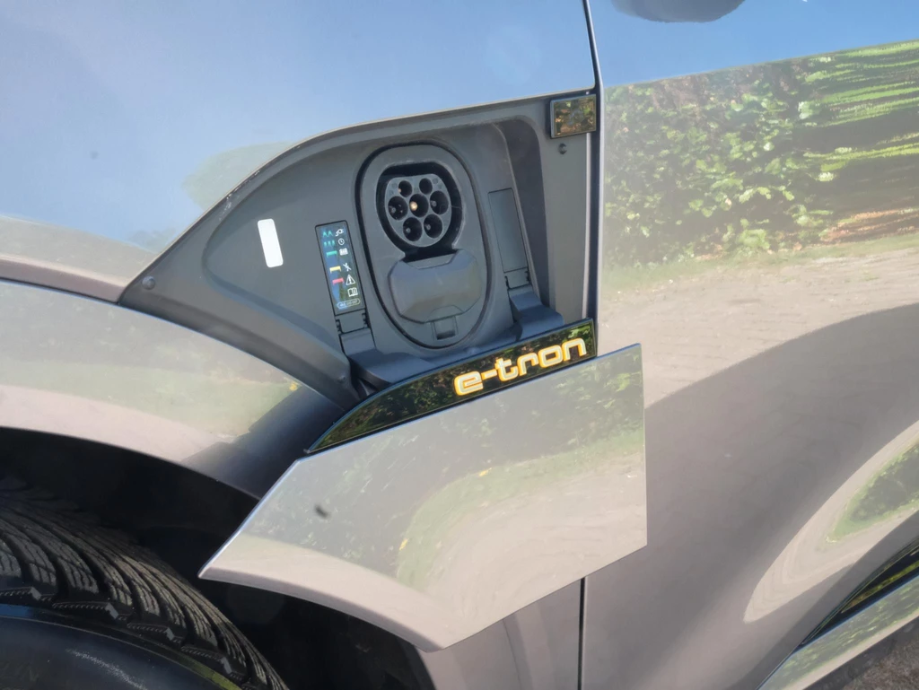 Audi e-tron – foto 6