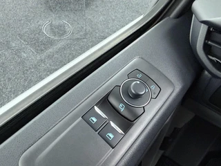 Ford E-Transit Custom – thumbnail 25