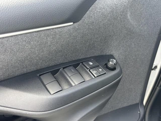 Toyota Yaris – thumbnail 15