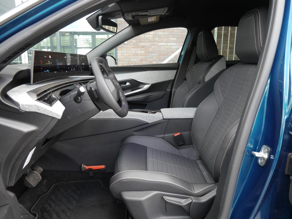 Peugeot e-3008 – foto 8